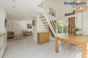 The Beach House - Image 2