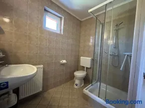 Gyógygödör Vendégház - Image 4