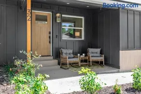 3BR Private Pool Oasis Mins to Historic St Aug - Image 2