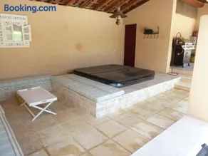 Magnifique villa au calme avec piscine, sauna et jacuzzi - Image 2