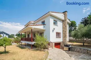 Casa Hortensia. Barbacoa en Robledo de Chavela - Image 1