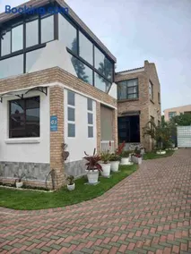 Chardonnay Holiday Apartment - Image 2