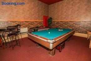 Summit Adventure - Walk to Snow Summit, Game Room, Pool Table, BBQ - Image 3