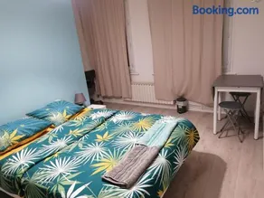 Sweet Host - Image 2