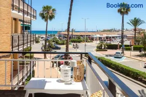 Luxe 6 pers strand app met zeezicht en zwembad Arenal Beach - Image 1