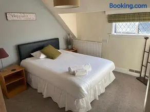 Chequers Country Inn - Image 4