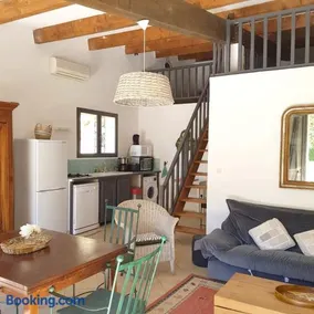 Agréable maison de vacances avec barbecue, jardin et terrasse | Vue jardin - Image 2