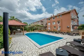 Apartments Šćerbe 3103 - Image 1