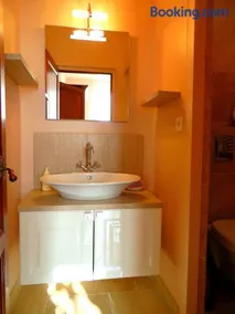 Demeure vigneronne de charme Pays CATHARE Carcassonne Jacuzzi - Image 3