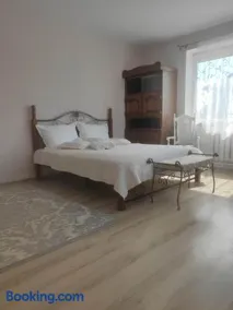 Sweet home - Image 1