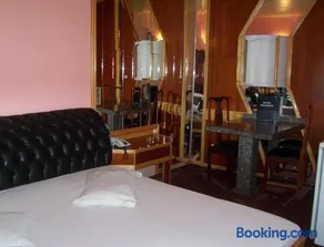 motel millenium - Image 2
