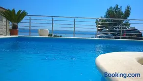 Villasanta De Luxe Apartments with Pool - Image 4