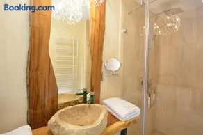 The One Apartments - Image 3