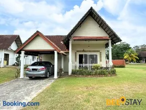 Melaka Afamosa D'Amour Villa 12PAX with Private Pool & Free BBQ Grill - Image 1