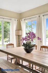 The Chicory - 4 Meadow View - Image 1