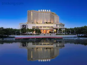 Dongguan South Grand China Hotel - Image 1