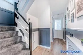 Modern 3 bed House - Image 1