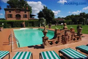 Villa mit privatem Pool, Whirlpool, Sauna und Last-Minute-Rabatten - Image 2