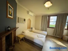 Mowbray Park Holidays - Image 1