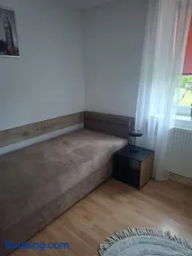 Mieszkanie nad stawem - Image 3