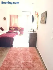 حجره فندقية بمنتجع فلورينزا خمسين عربيا - Image 3