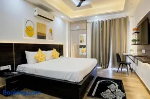 The Empire Studioz Golf Course Road - Image 1