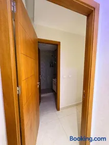 Deluxe Luxury Apartment New Building, New Furniture, 3 Min from the Beach - Image 1