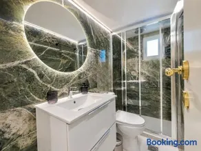Riviera Escape - Stylish 1BR Near the Sea by ΜΡS - Image 2