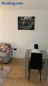 Beautiful ground floor apartment - Image 3