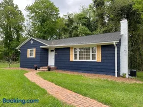 Sapphire Shire - Image 2