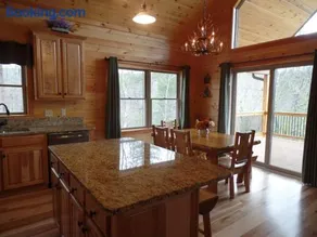 Buck Haven - a luxurious and quiet wooded retreat - Image 3