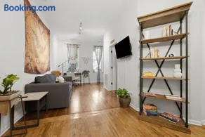 Wicker Park 1-BR Walk to Train & Grocery Easy Downtown Access - Image 5