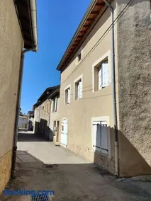 charmant meublé dans un joli village circulaire - Image 2