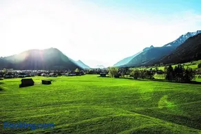 Im Achtal, Mehr als Ferienwohnungen - Image 1