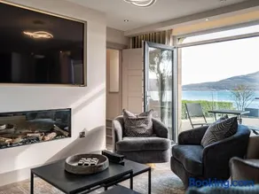 Arran Shores Luxury Shorefront Suite 1 - Image 3