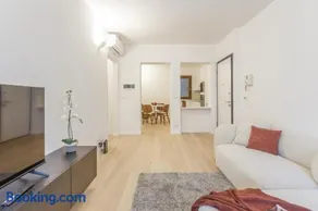 Modena Corporate Suite - MotorValley Hub - Image 4