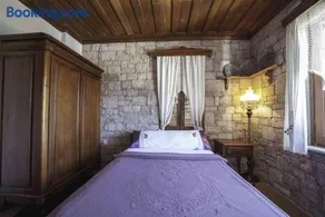 Cunda Tas Konak Otel - Image 2