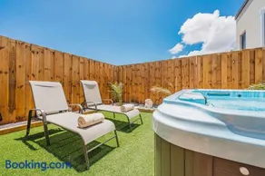 Private Suite w/HotTub, 2m Arikok Park, 3 people - Image 3