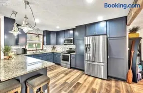 Port Clinton Getaway FamilyFriendly Home Near Lake - Image 3