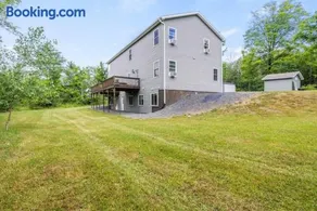 Escape to NY Wine Country and Close to Ithaca - Image 4