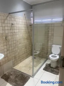 Unit 12 Damara Gardens - Image 3