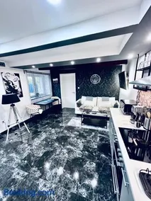 Trendy House 65 - Image 5