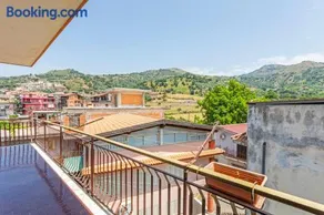 Da Lorenzo Apartment Alcantara - Image 3