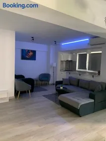 Black&White Suites - Image 4
