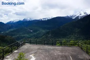 Alpine Home with 180 Aosta Valley Views - Image 2