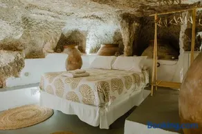 Casa Cueva Las Tinajas de Naya - Image 1