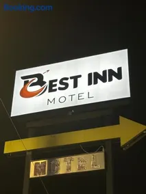 Best Inn - Image 1