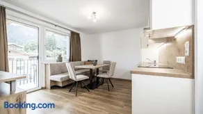 apartments '43 - Image 2