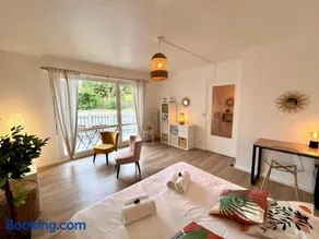 Nihal, Studio proche Zenith avec parking et balcon - Image 2