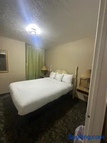 Mexican Hat Lodge - Image 3